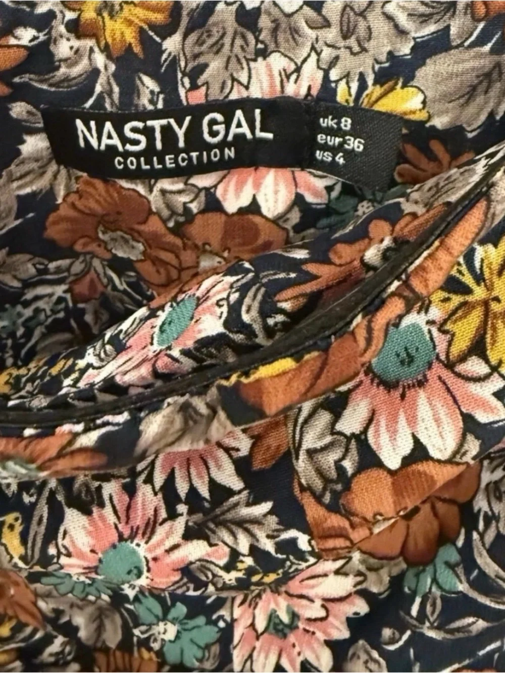 Nasty Gal Floral Off Shoulder Mini Dress 4 M SM Cold Shoulder Tie Sleeve Festiva - Picture 3 of 6